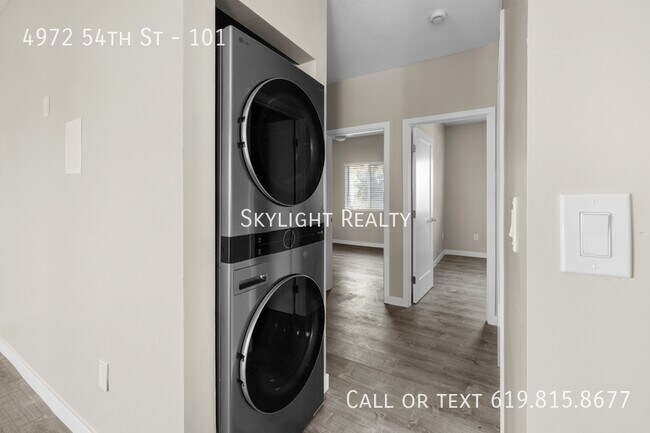 Foto del edificio - 4972 54th St