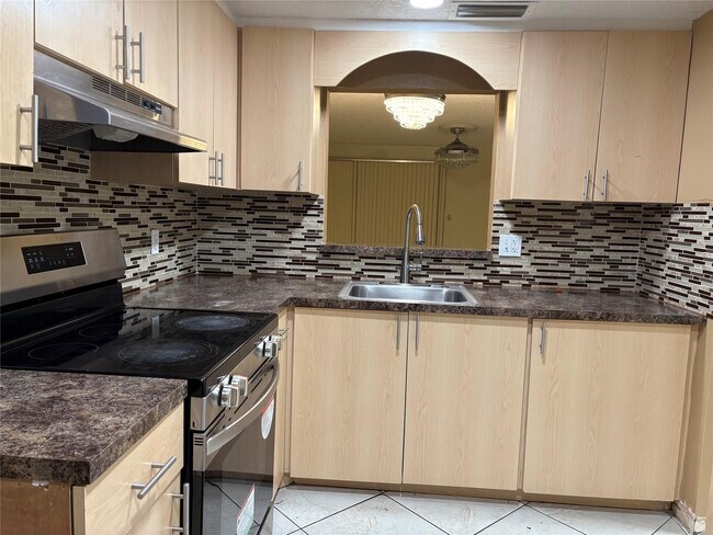 Foto del edificio - 2831 Pierce St