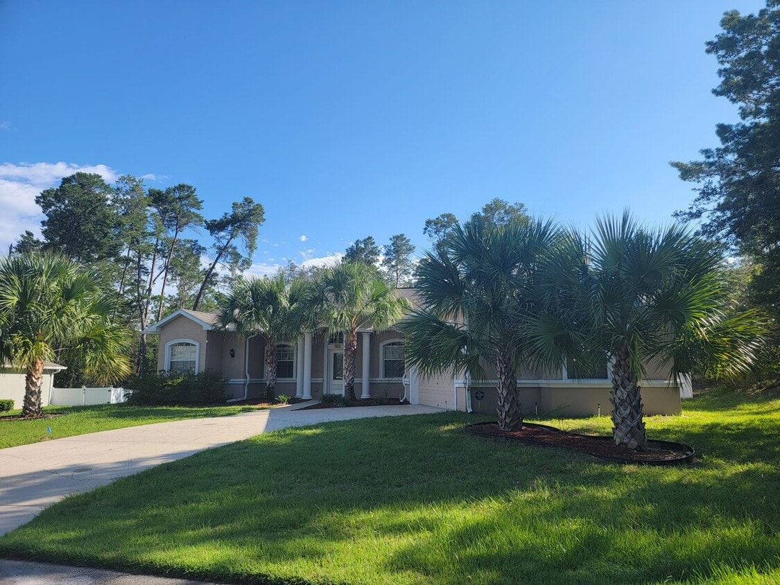 Foto principal - Gorgeous and Huge 3/2/2 in Sugarmill Woods!!!