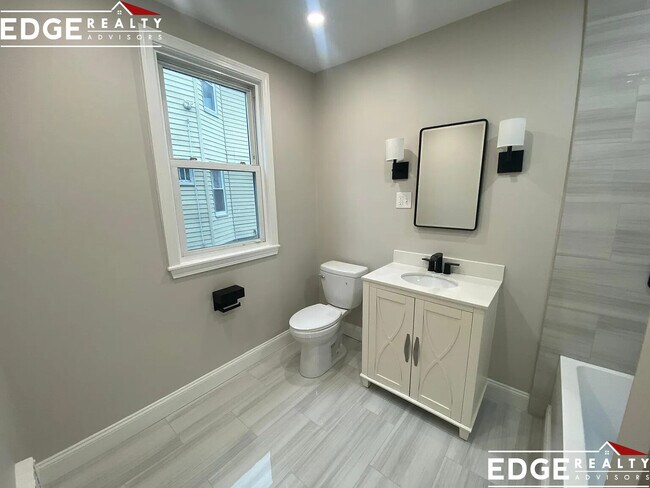 Building Photo - 78 Wallingford Rd