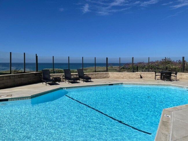 Foto del edificio - 245 S Helix Ave