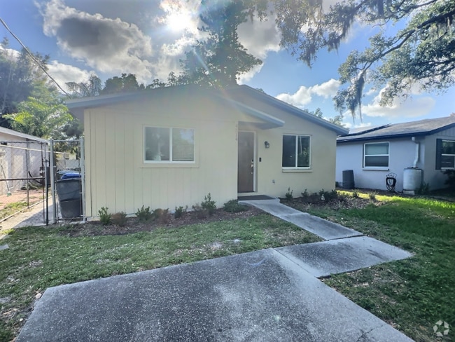 Building Photo - 4514 S Lockwood Ridge Rd
