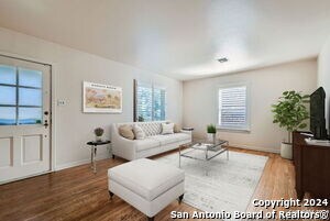 Foto del edificio - 320 Harmon Dr