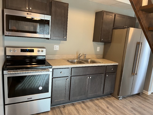 Foto del edificio - 164 Logan Rd