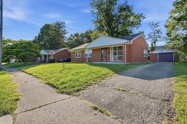 Building Photo - 2132 Belmont Rd