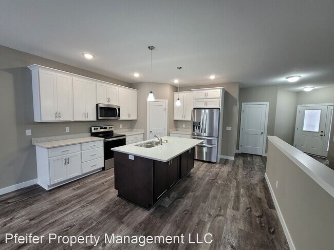 Foto del edificio - 3 br, 2.5 bath House - 527 Amber Lane