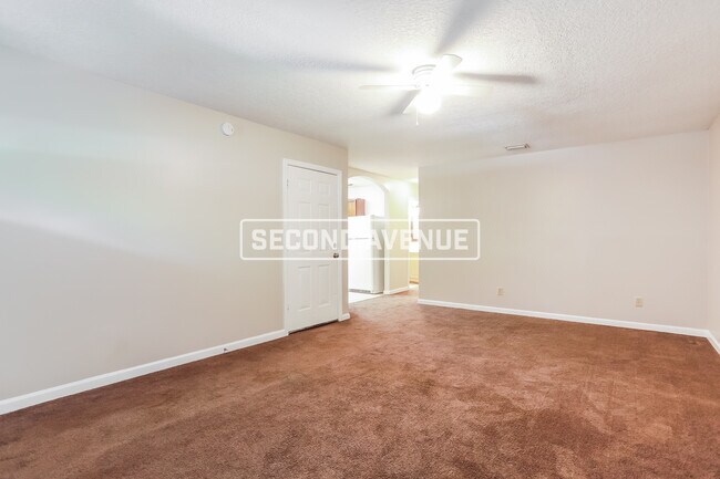 Building Photo - 9421 Waynesboro Ave