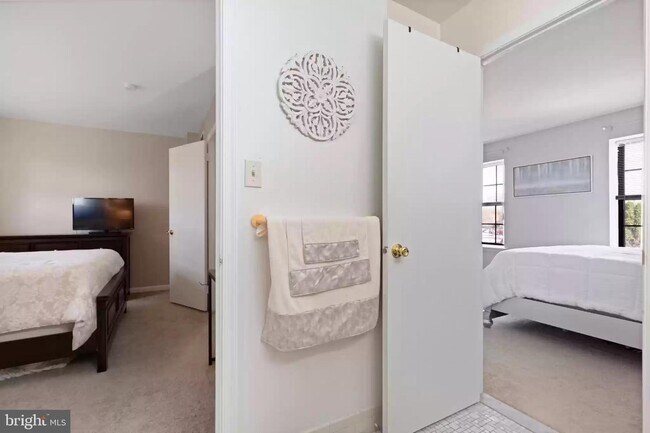 Foto del edificio - 315 Winterfall Ave