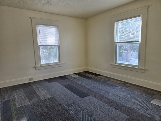 Foto del edificio - 1134 S Linden Ave