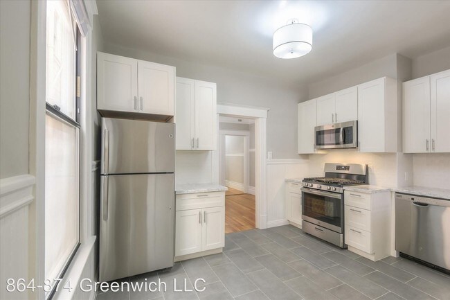 Building Photo - 864-874 Greenwich St