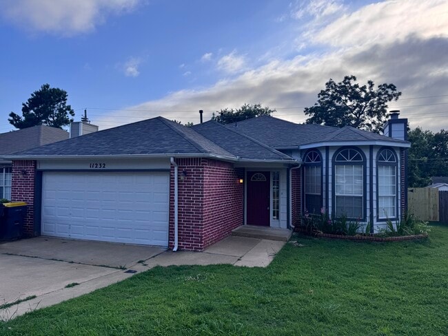 Building Photo - 11232 S Nandina Ave