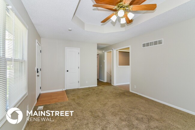 Building Photo - 505 NW Willow Dr