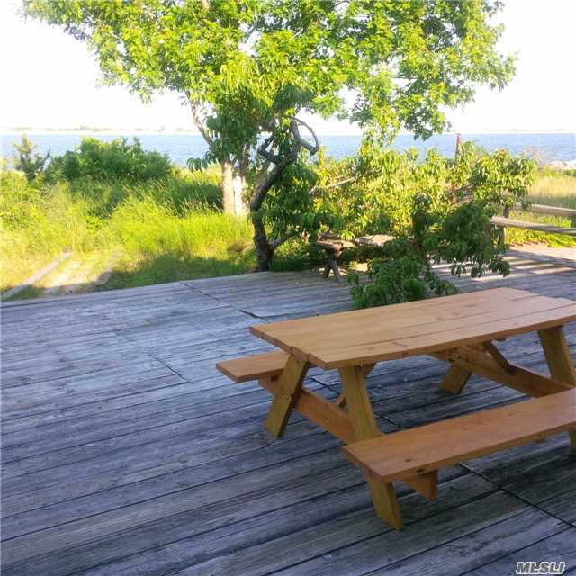 Foto del edificio - 86 Mineola Ave