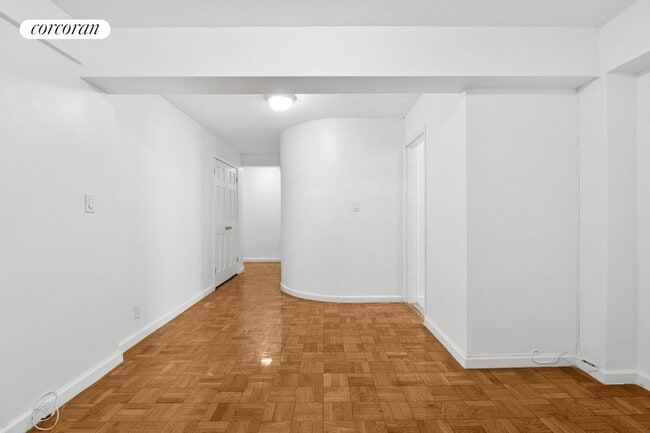 Building Photo - 401 W 56th St