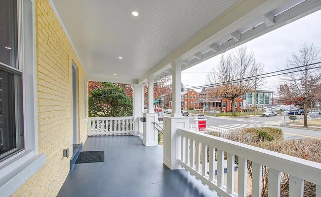 Building Photo - 4101 12th St NE