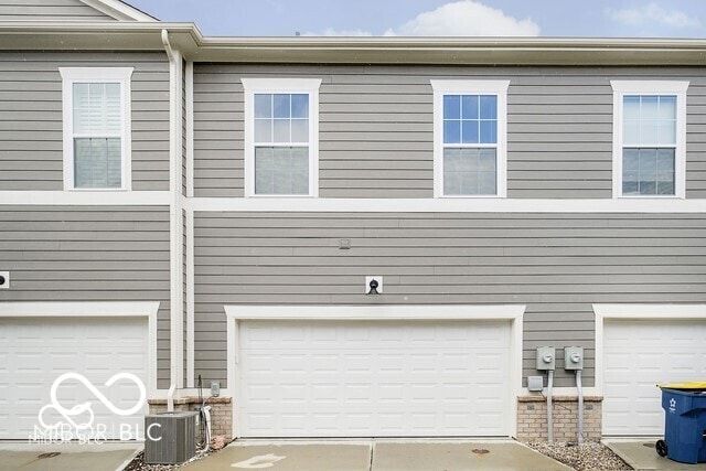 Building Photo - 696 Lagerfield Dr