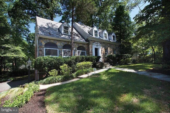 Photo - 1325 Dale Dr House