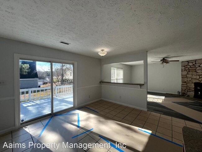 Building Photo - 3 br, 2 bath House - 3507 Nutmeg Place
