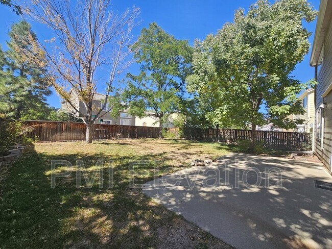 Building Photo - 10043 MacKay Dr
