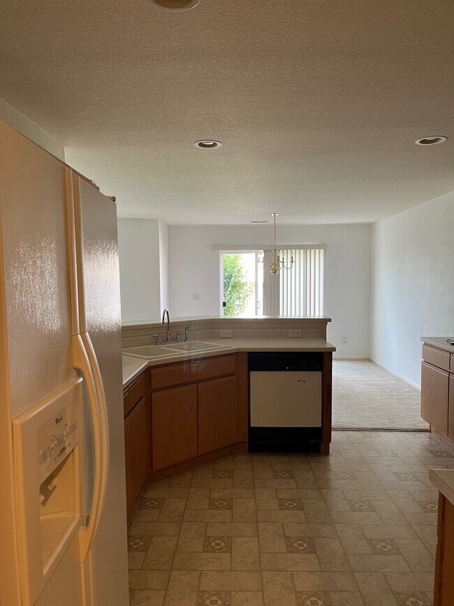 Foto del edificio - 12831 Mayfair Way