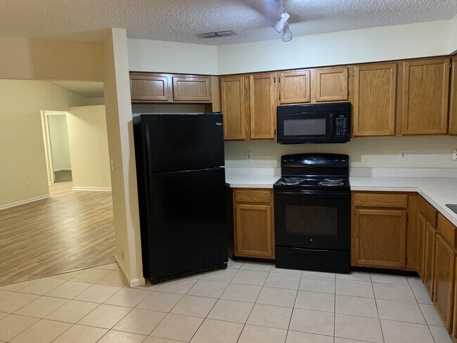 Building Photo - 8509 Springtree Road