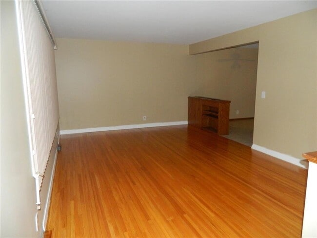 Foto del edificio - 209 Valley High Rd