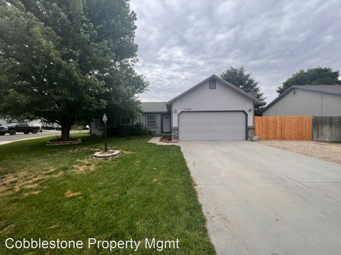 Primary Photo - 3 br, 2 bath House - 1132 N Maple Creek Ave