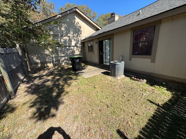 Foto del edificio - 240 Tallulah Trail