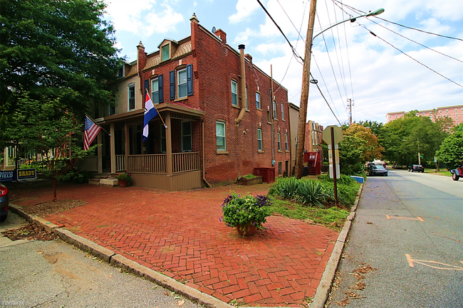 Building Photo - 1521 N Rodney St
