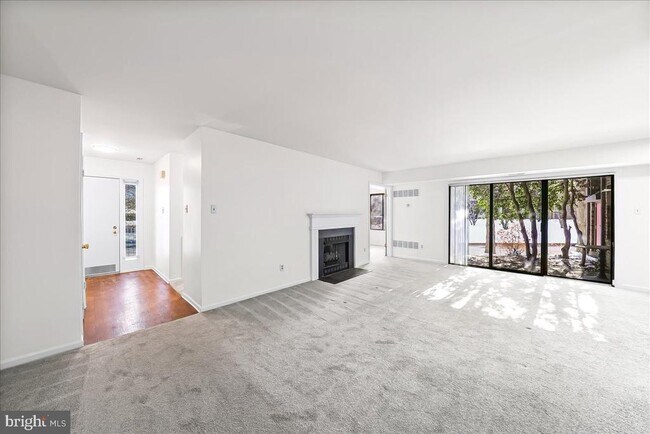 Foto del edificio - 102 Mountainview Dr