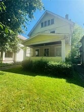 Building Photo - 65 Northrup Pl
