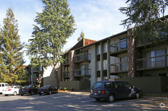 Apricot Pit Apartments photo'