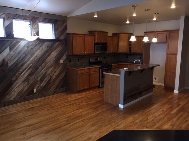 Building Photo - 5391 N Fox Run Way