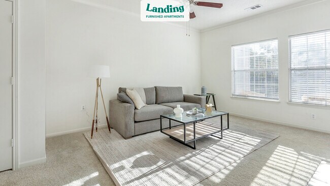Building Photo - 4610 Crowne Lake Cir