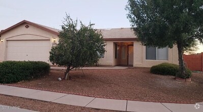Building Photo - 10192 E Hummingbird Meadow Way