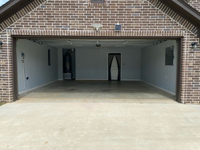 Building Photo - 7346 Harpers Ridge Ln