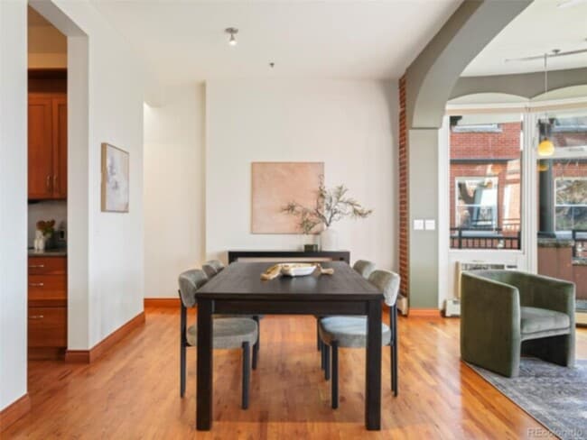 Foto del edificio - 3249 W Fairview Pl