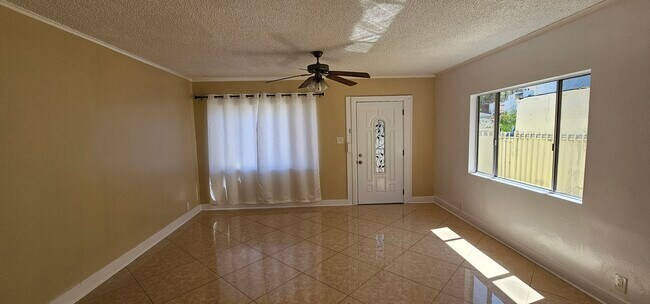 Living Room - 1269 S Adams St