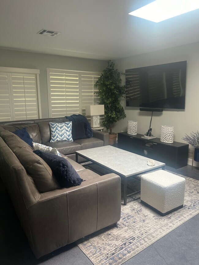 Foto del edificio - 78987 Bayside Ct