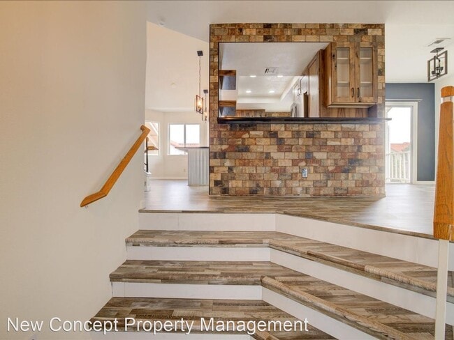 Foto del edificio - 4 br, 3 bath House - 9600 E. Ashford Dr