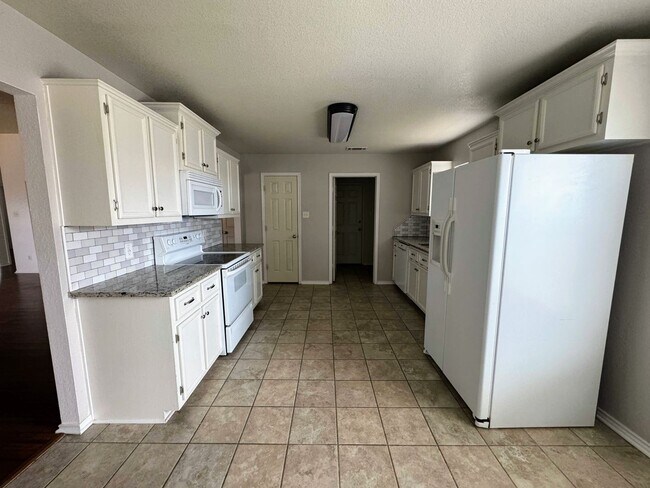 Foto del edificio - 408 Viola Dr