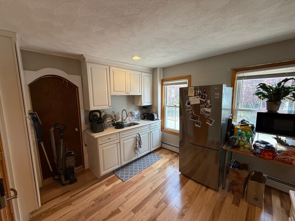 Foto principal - 63 Hampshire St