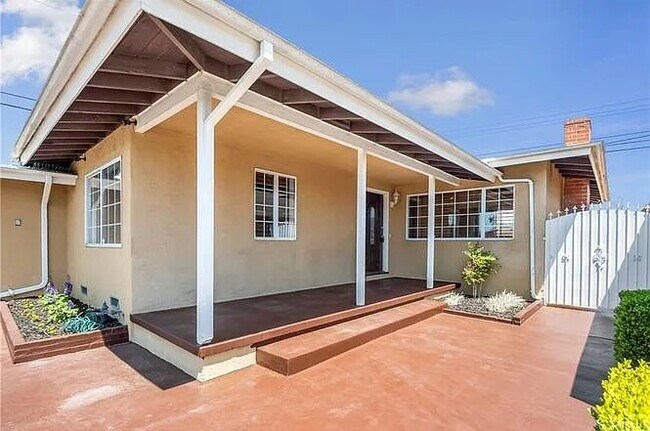 Foto del edificio - 13504 Purche Ave