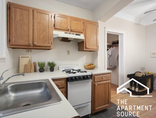 Foto del edificio - 4221 N Paulina St