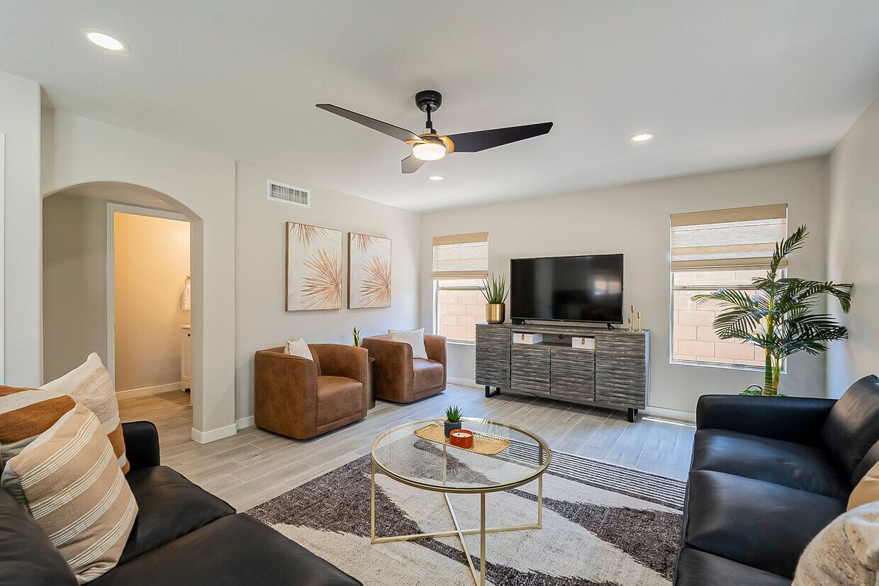 Foto principal - 1078 S Riata St