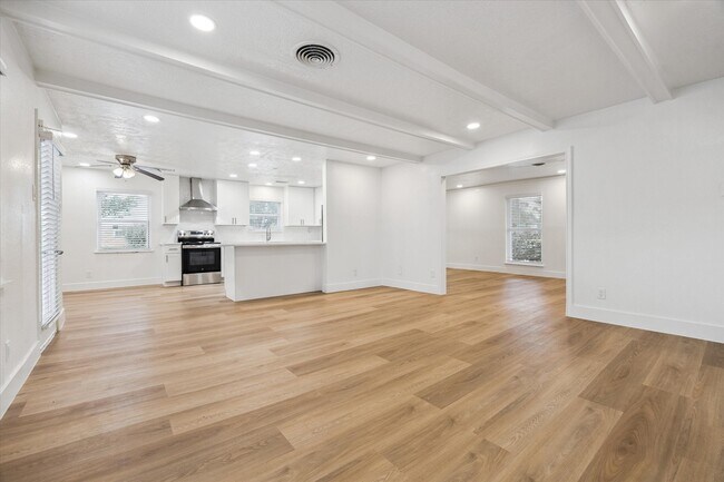 Building Photo - 4947 Cheena Dr