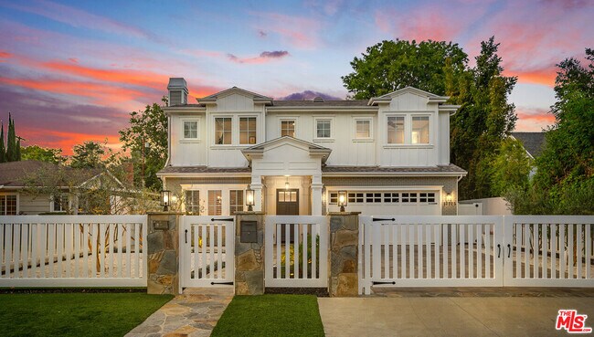 Foto del edificio - 13025 WOODBRIDGE St
