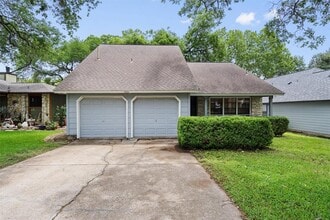 Building Photo - 9901 Willers Way