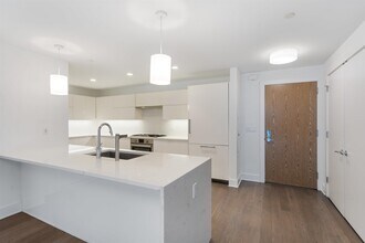 Building Photo - 9 Ave at Port Imperial