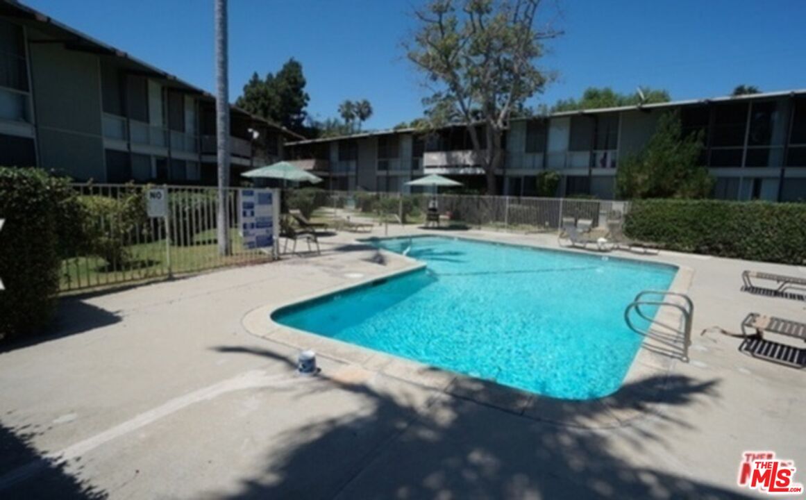 11133 Rose Ave Unit 3, Los Angeles, CA 90034 Room for Rent in Los